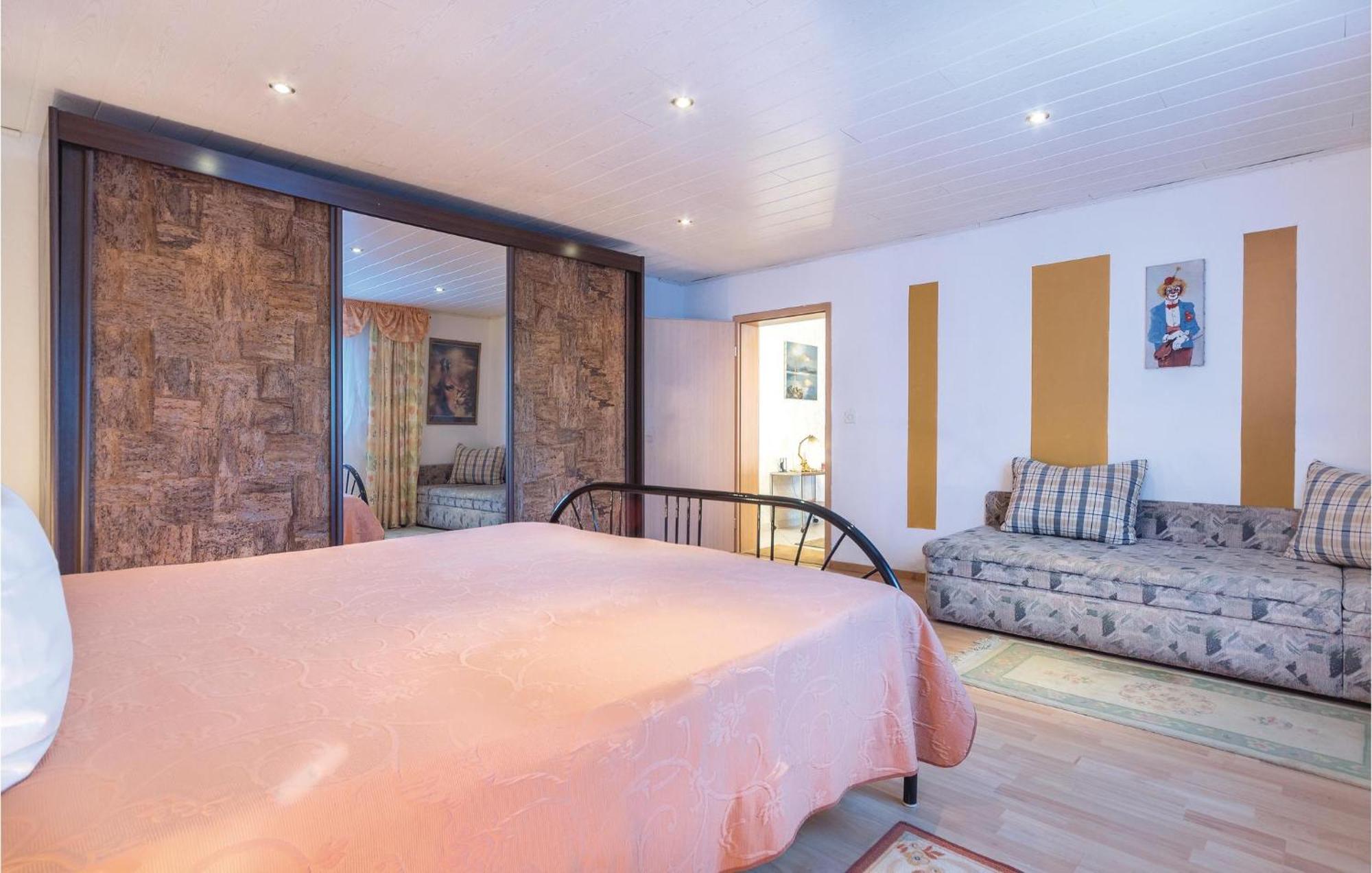 3 Bedroom Awesome Apartment In Pavicini Exterior foto